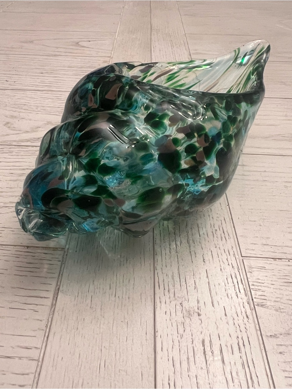 HQT Handblown Green/Teal Art Glass Shell Bowl -9” - Picture 2 of 8